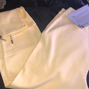 Light Yellow leggings size xl